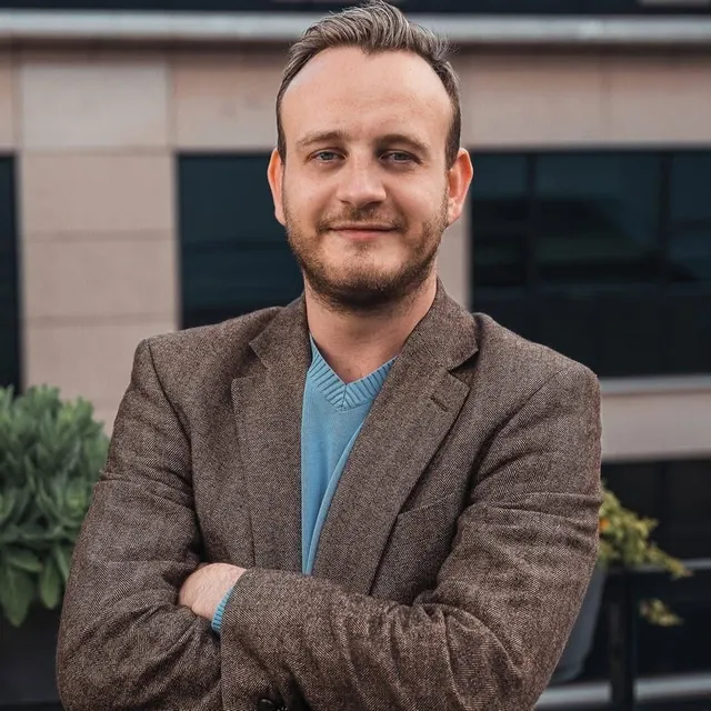 Thomas Dethorey, créateur de NowJob et cofondateur de Fidelitop